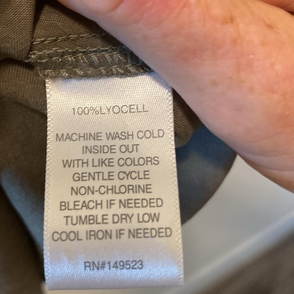 Alexander Jordan dark green button down shirt - Picture 8 of 8